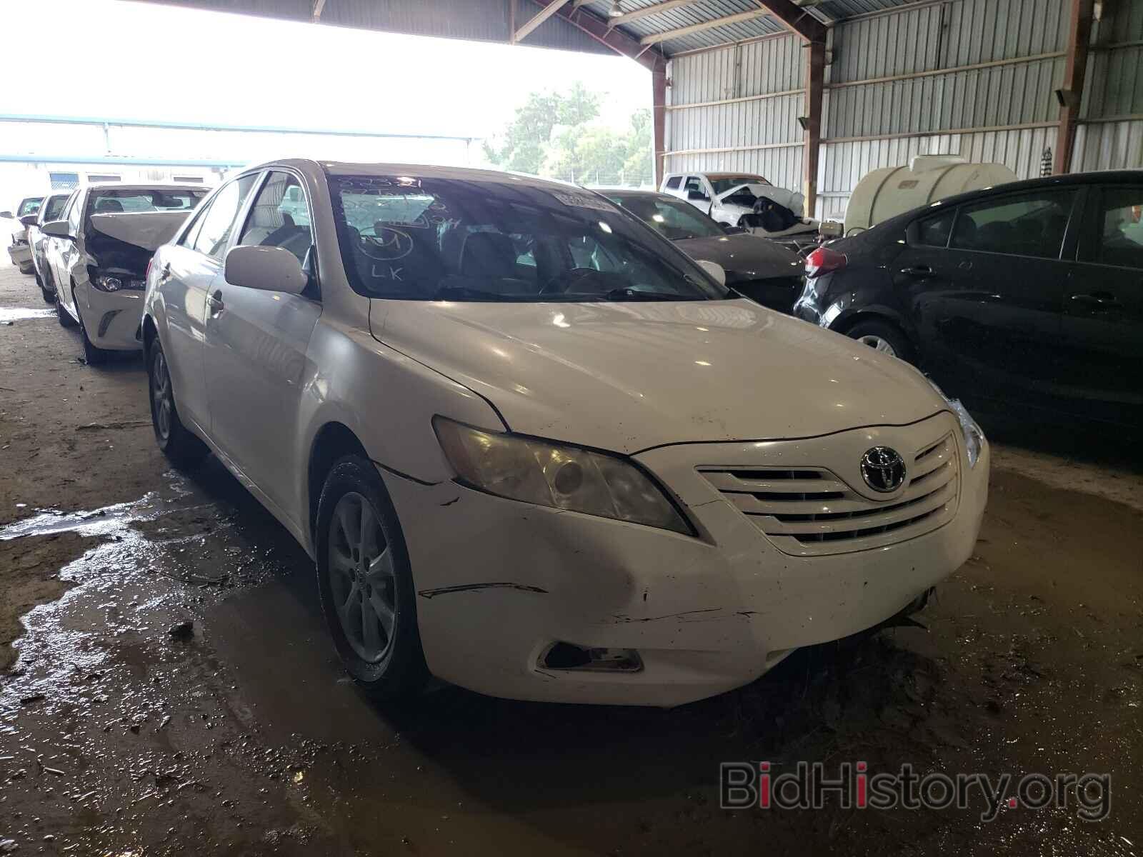 Photo 4T4BE46K17R008932 - TOYOTA CAMRY 2007