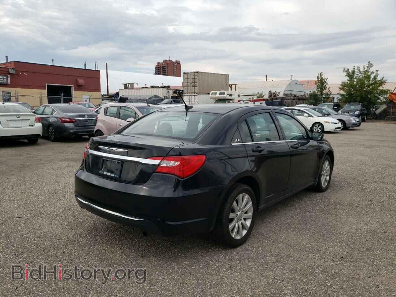 2014 CHRYSLER 200 - VIN: 1C3CCBBB0EN100810 - Фото 4