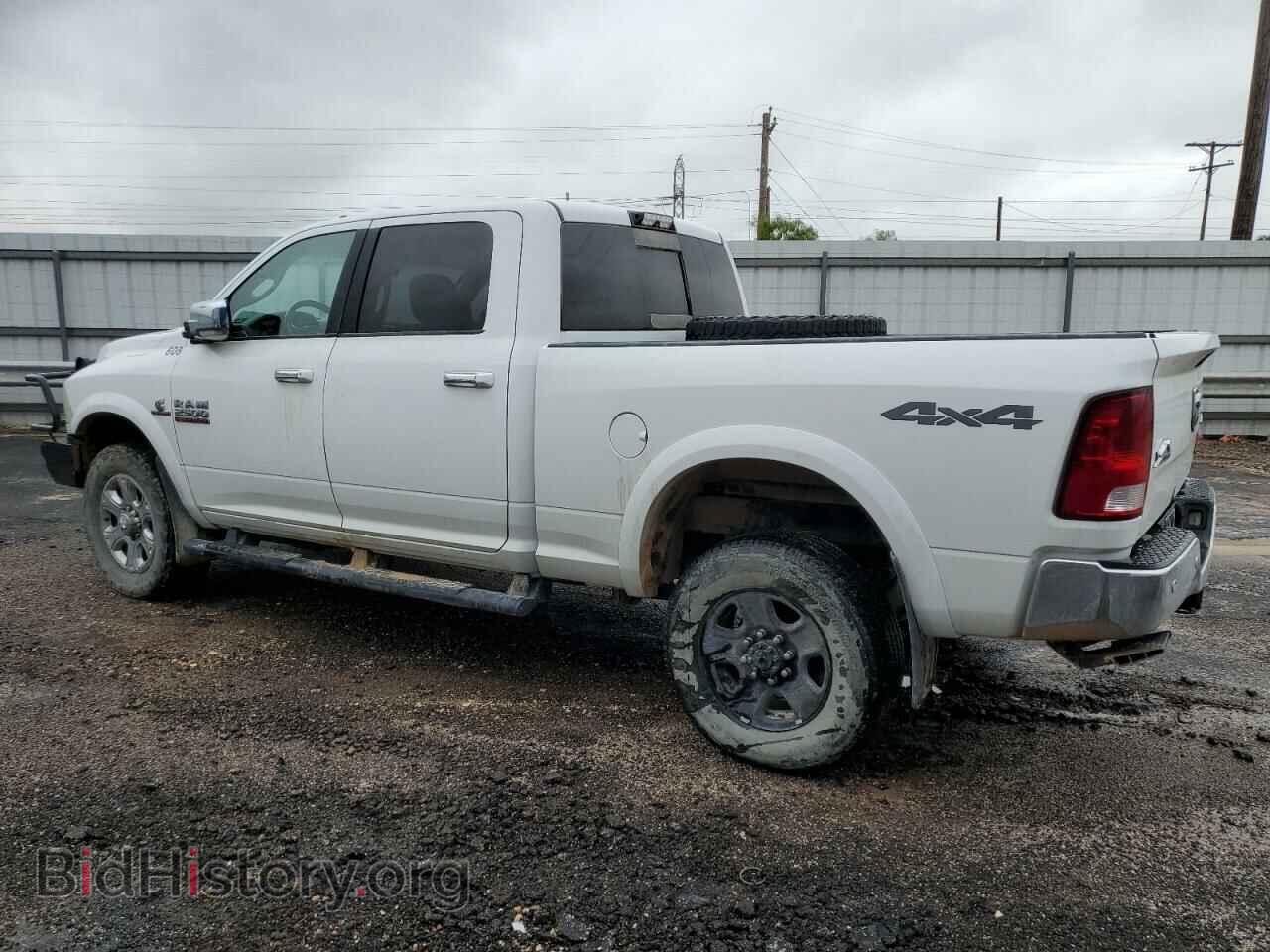 2018 RAM All Models - VIN: 3C6UR5DL8JG175464 - Фото 2
