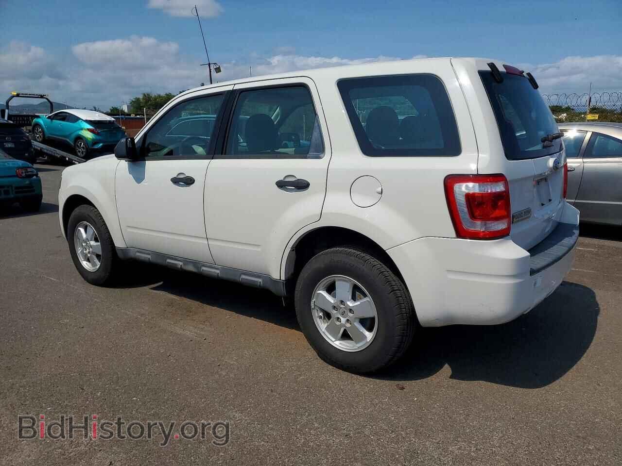 2011 FORD ESCAPE - VIN: 1FMCU0C70BKB14478 - Photo 2