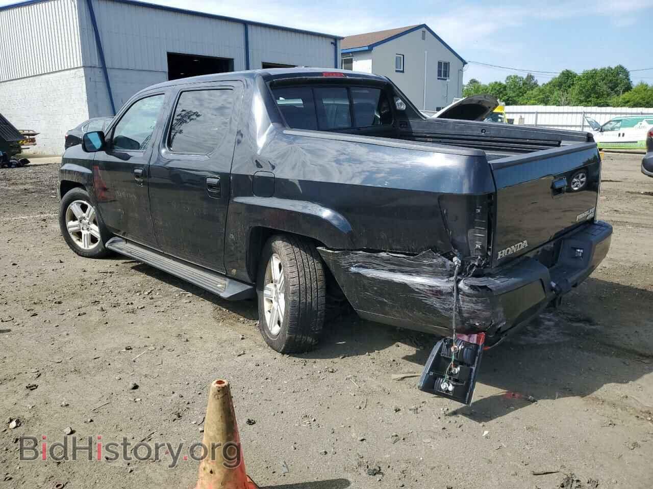 2013 HONDA RIDGELINE - VIN: 5FPYK1F58DB013096 - Фото 2