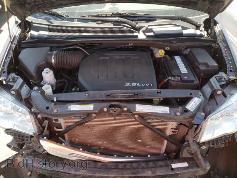 2011 Chrysler MINIVAN (VIN 2A4RR8DG9BR665825) — photo 7 of 10