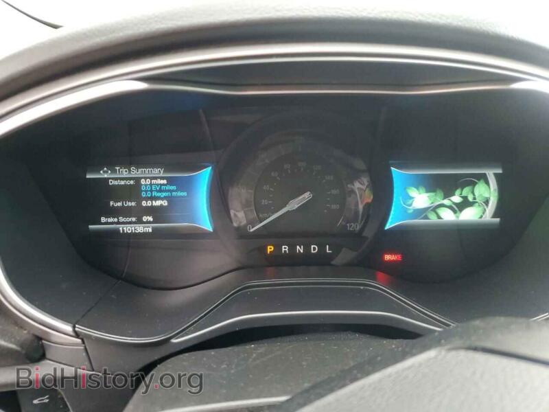 2019 Ford FUSION (VIN 3FA6P0LUXKR242582) — фото 9 из 13