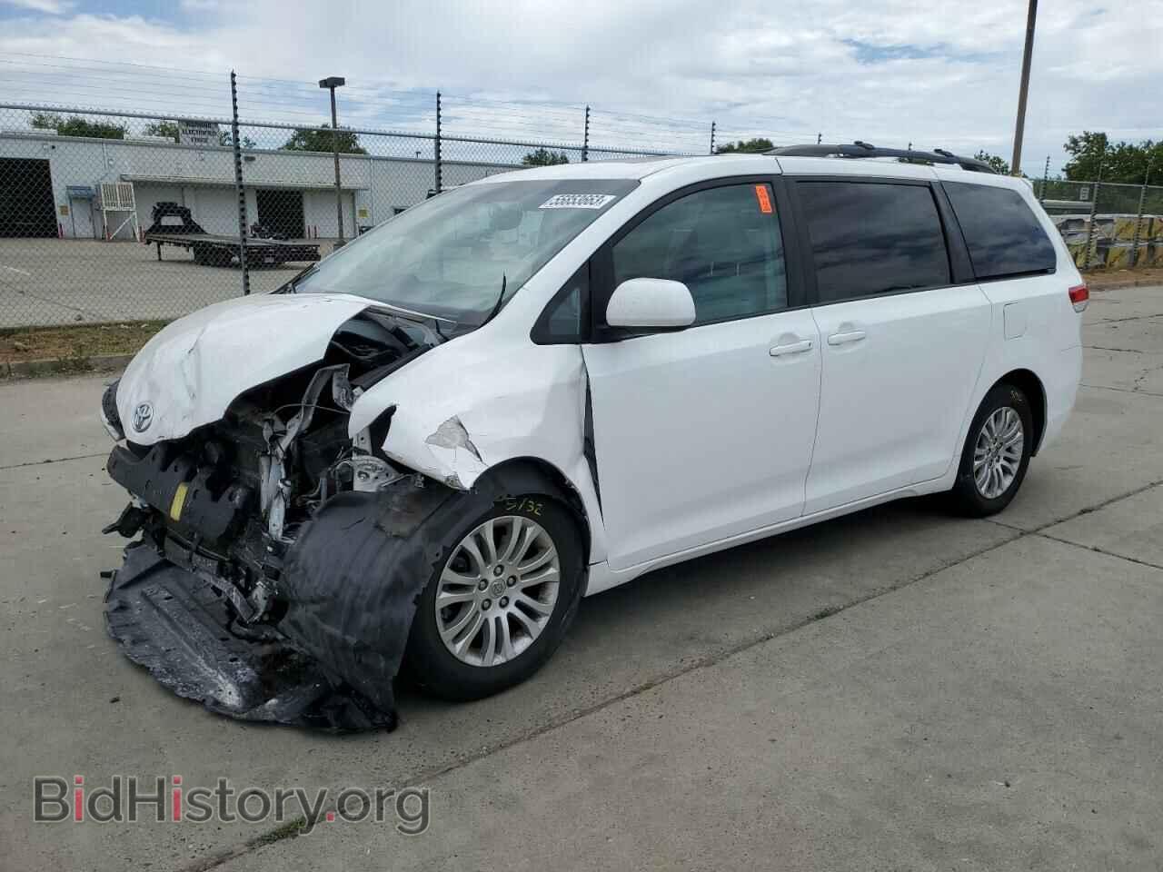 Photo 5TDYK3DC8DS390044 - TOYOTA All Models 2013