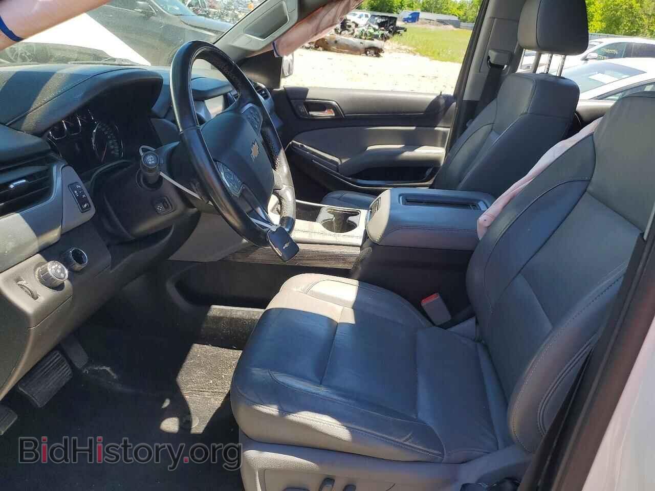 2019 CHEVROLET SUBURBAN - VIN: 1GNSKHKC6KR347329 - Фото 7