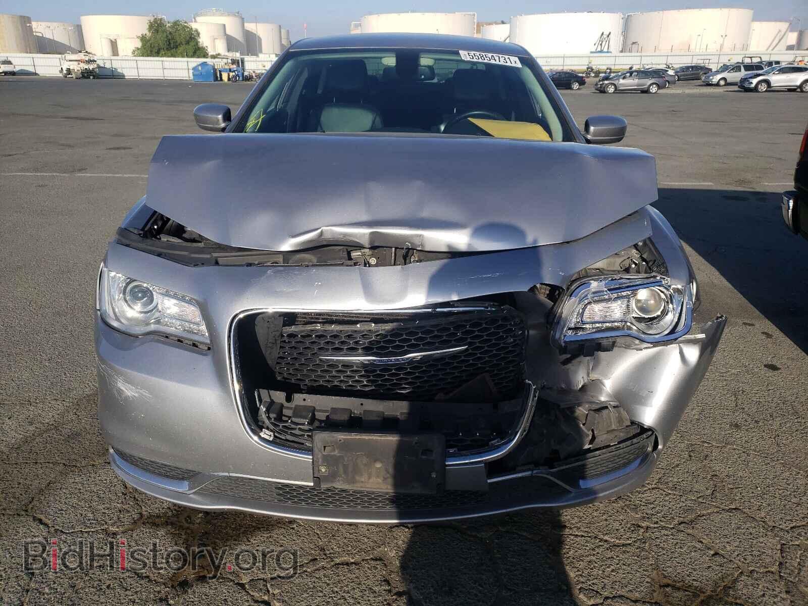 2016 CHRYSLER 300 - VIN: 2C3CCAAG2GH298616 - Фото 9