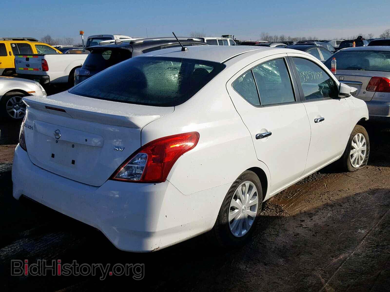 2017 NISSAN VERSA - VIN: 3N1CN7AP1HK455613 - Фото 4