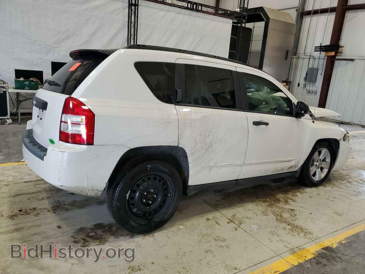 2009 JEEP COMPASS - VIN: 1J4FT47B19D102746 - Фото 3