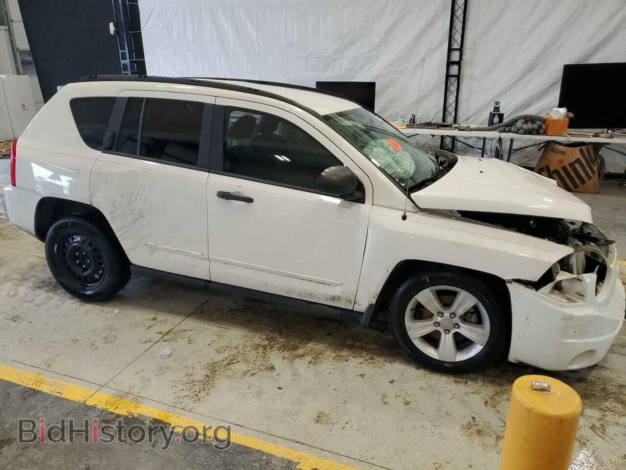 2009 JEEP COMPASS - VIN: 1J4FT47B19D102746 - Фото 4