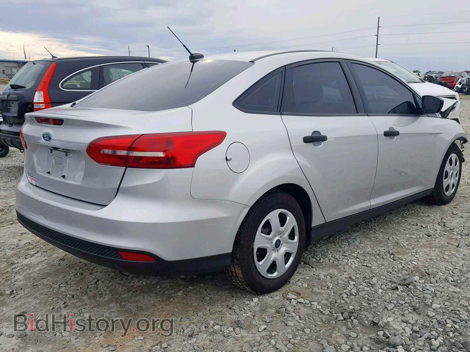 2017 FORD FOCUS - VIN: 1FADP3E24HL322374 - Photo 4