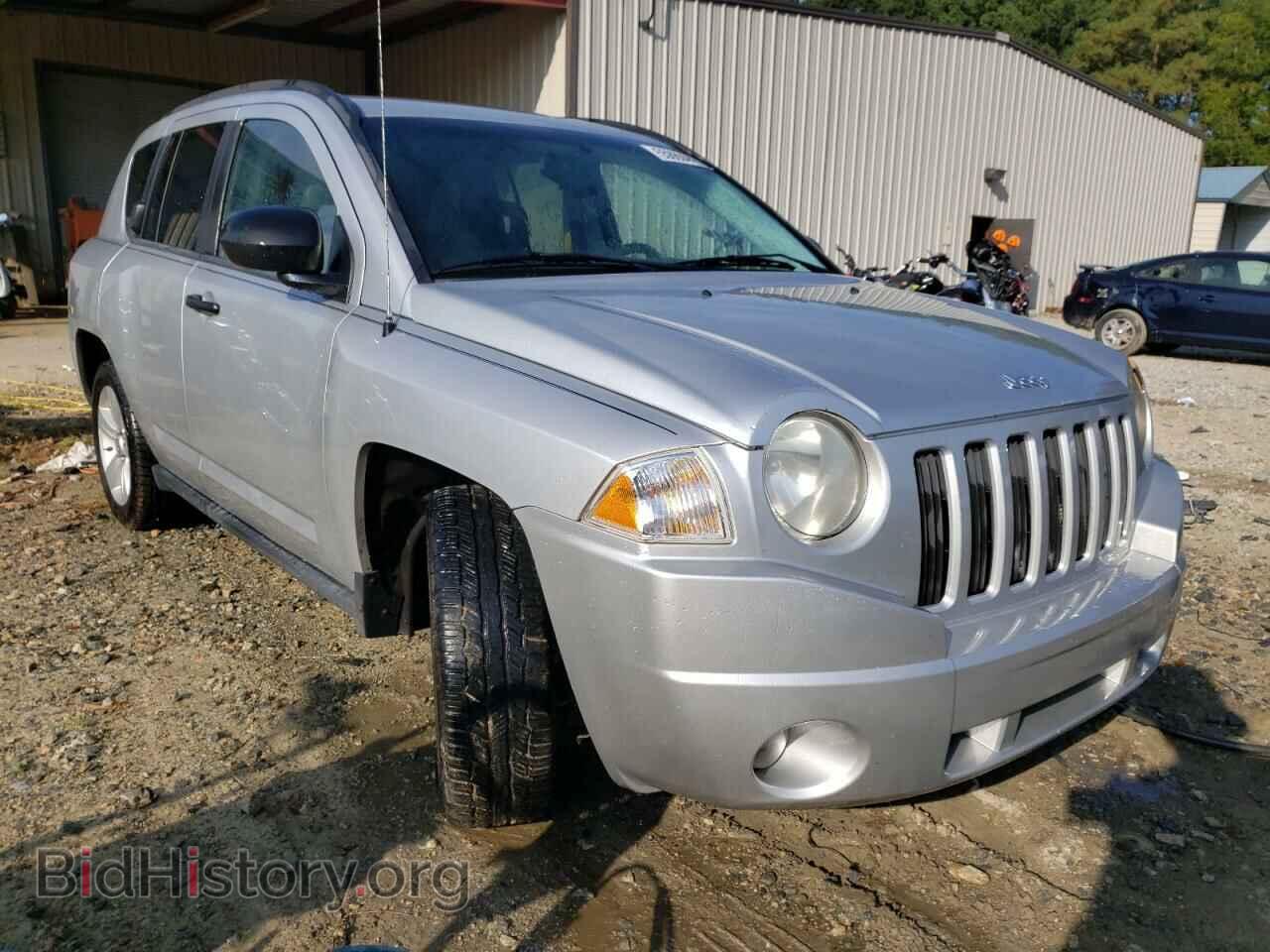 Photo 1J8FF47W07D188699 - JEEP COMPASS 2007