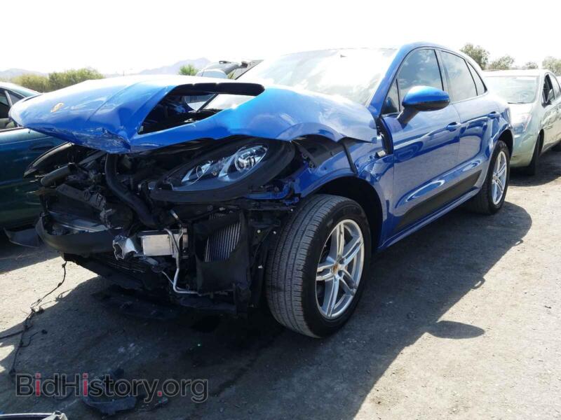2016 Porsche MACAN (VIN WP1AB2A50GLB50413) — photo 2 of 10