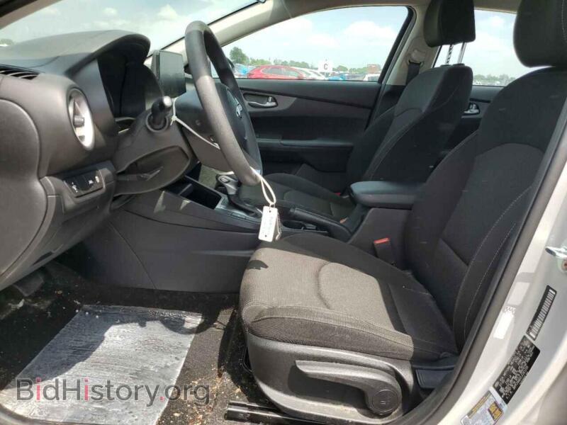 2020 Kia FORTE (VIN 3KPF24AD2LE261235) — фото 7 из 12