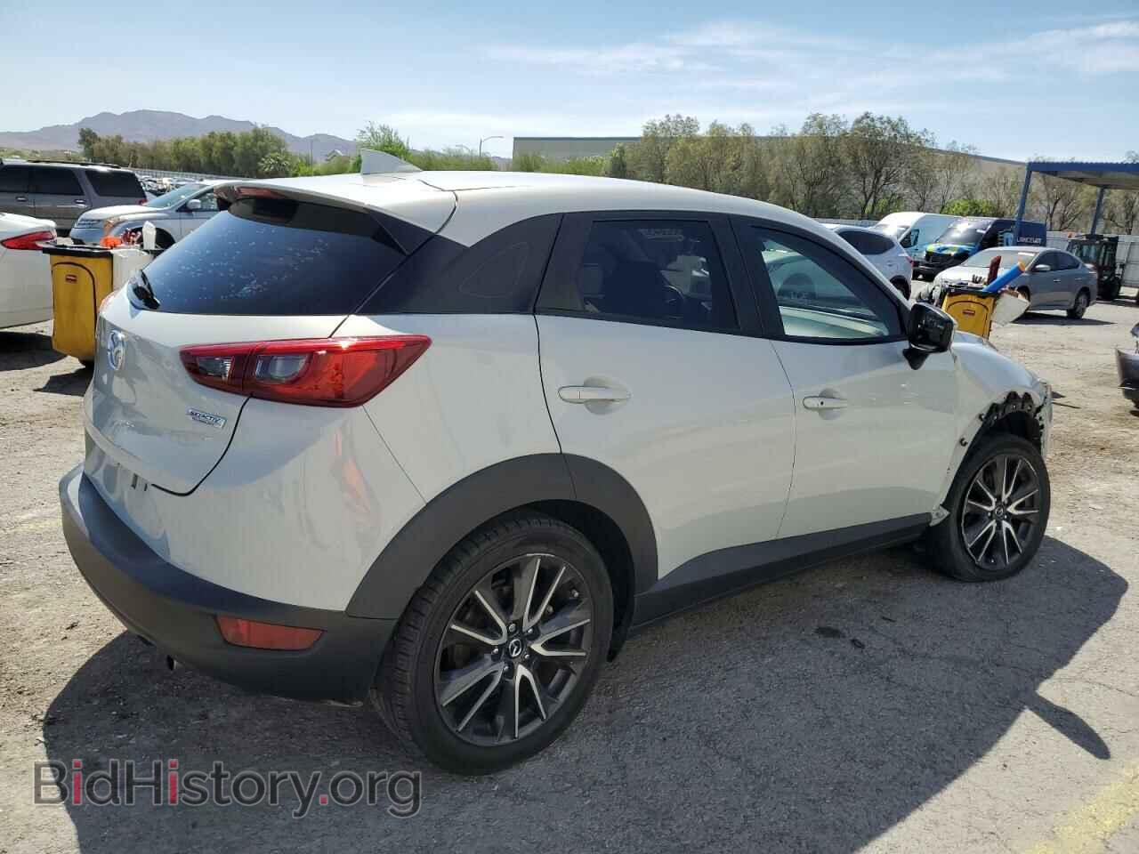 2018 MAZDA CX-3 - VIN: JM1DKFC74J0312864 - Фото 3