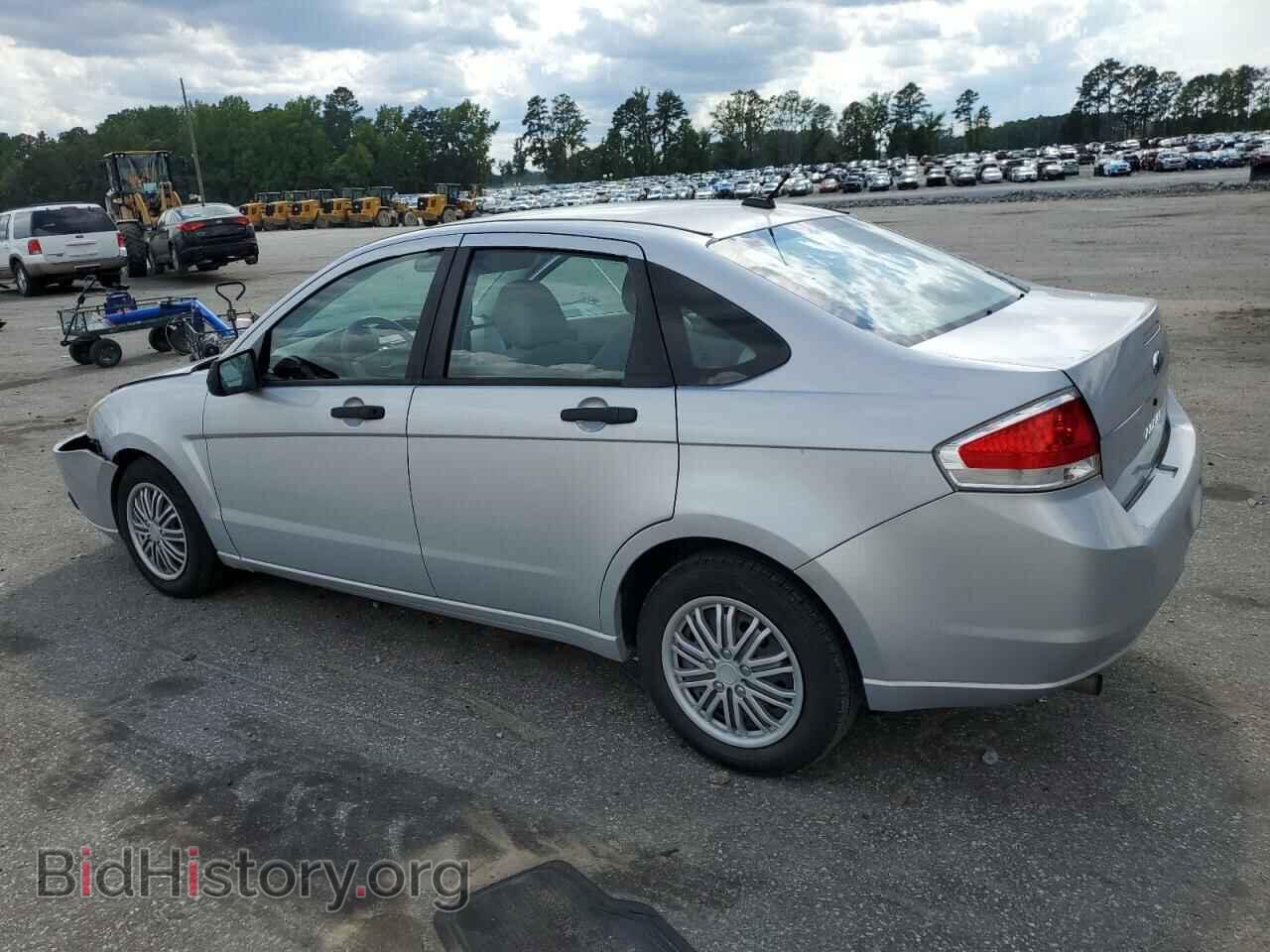 2008 FORD FOCUS - VIN: 1FAHP34N18W142698 - Фото 2