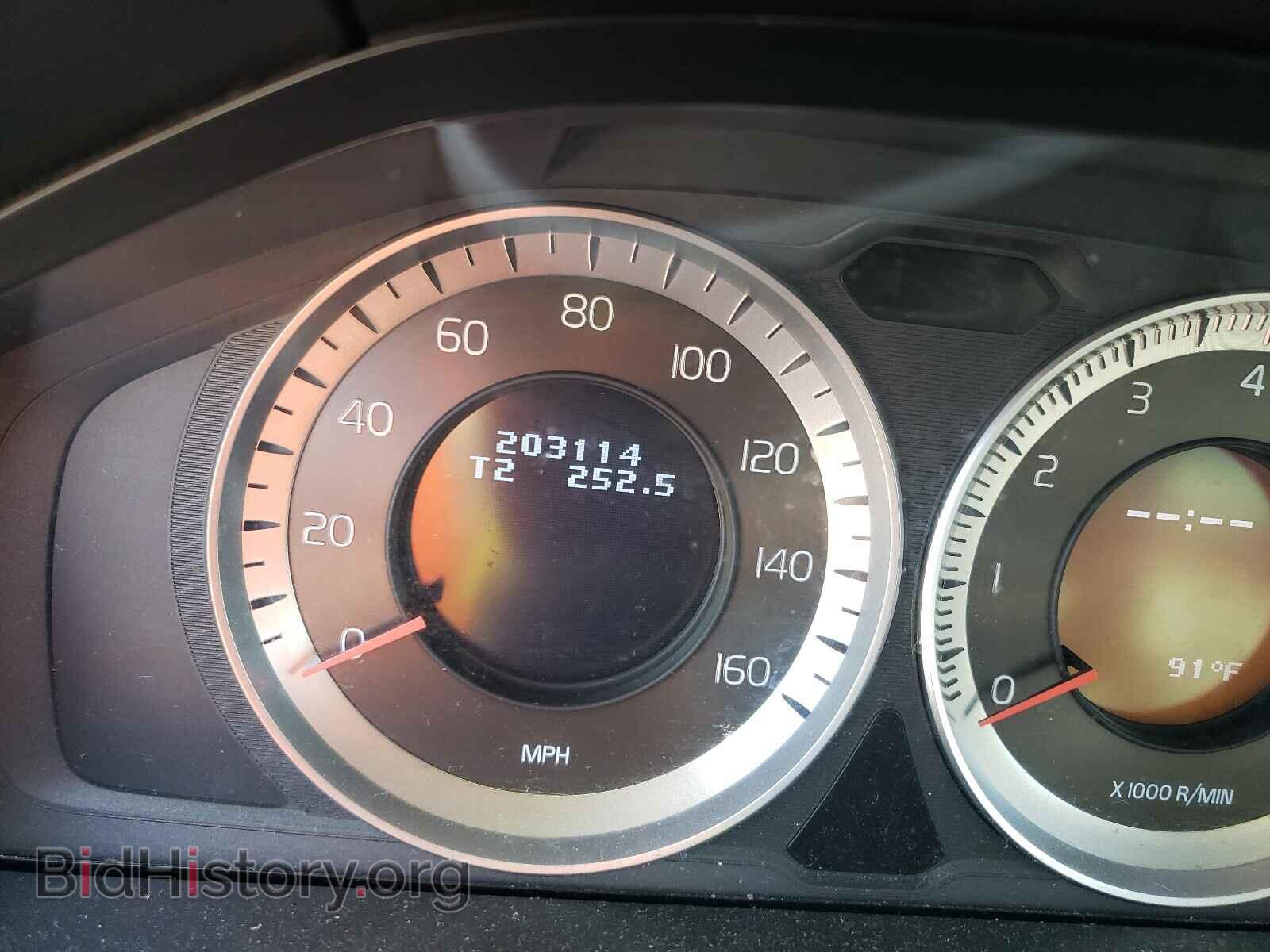 2013 VOLVO XC60 - VIN: YV4952DZ7D2365909 - Фото 8