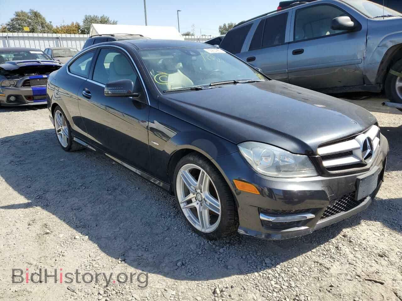Photo WDDGJ4HB2CF934340 - MERCEDES-BENZ C-CLASS 2012