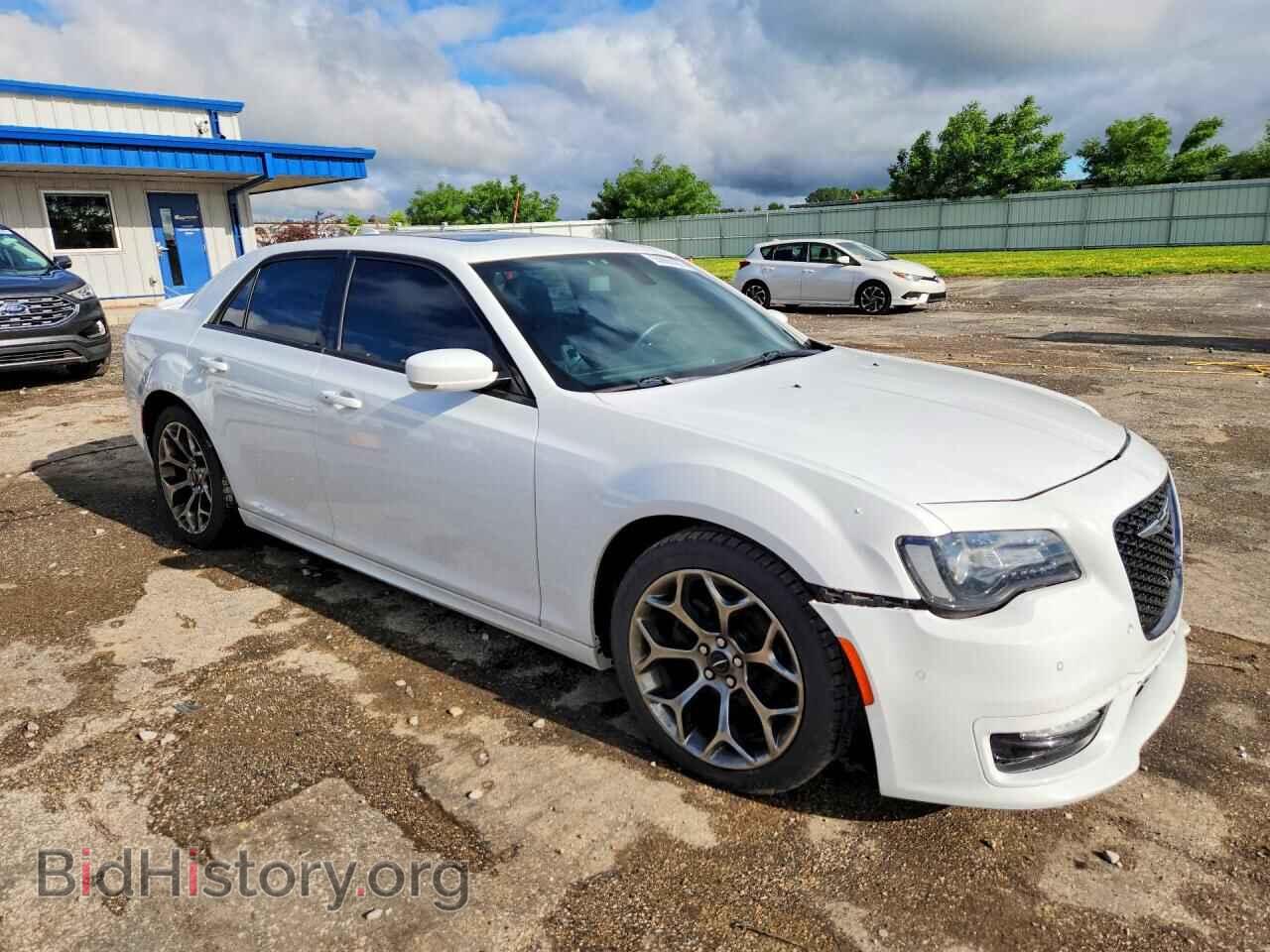 2018 CHRYSLER 300 - VIN: 2C3CCABG0JH274580 - Фото 4