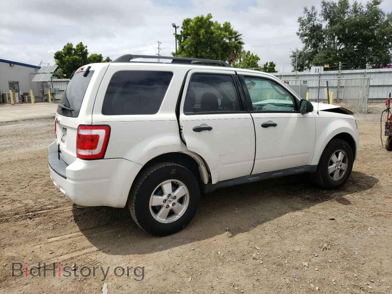 2010 FORD ESCAPE - VIN: 1FMCU0D77AKA02550 - Фото 3