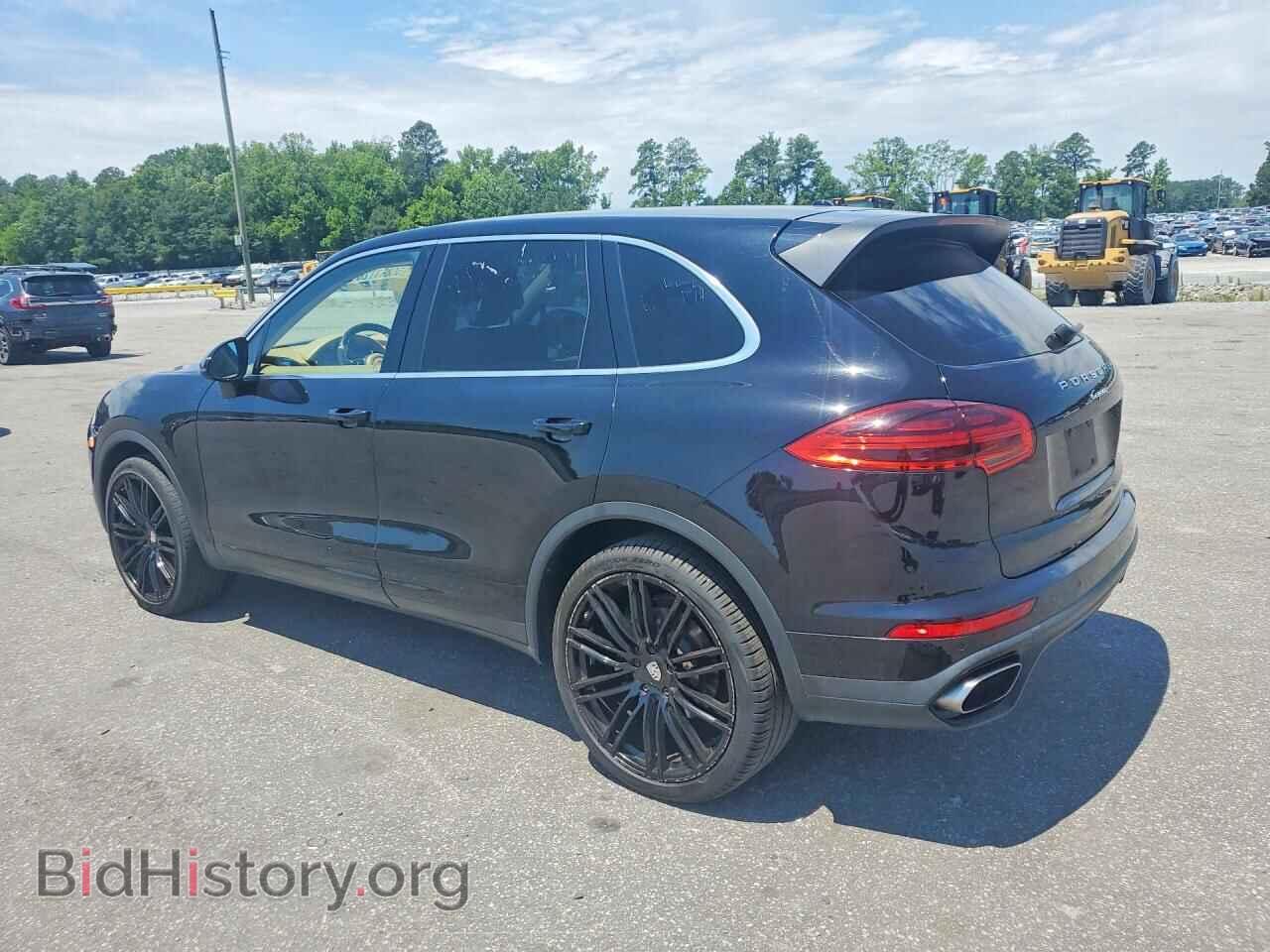 2016 PORSCHE CAYENNE - VIN: WP1AA2A23GLA03575 - Photo 2