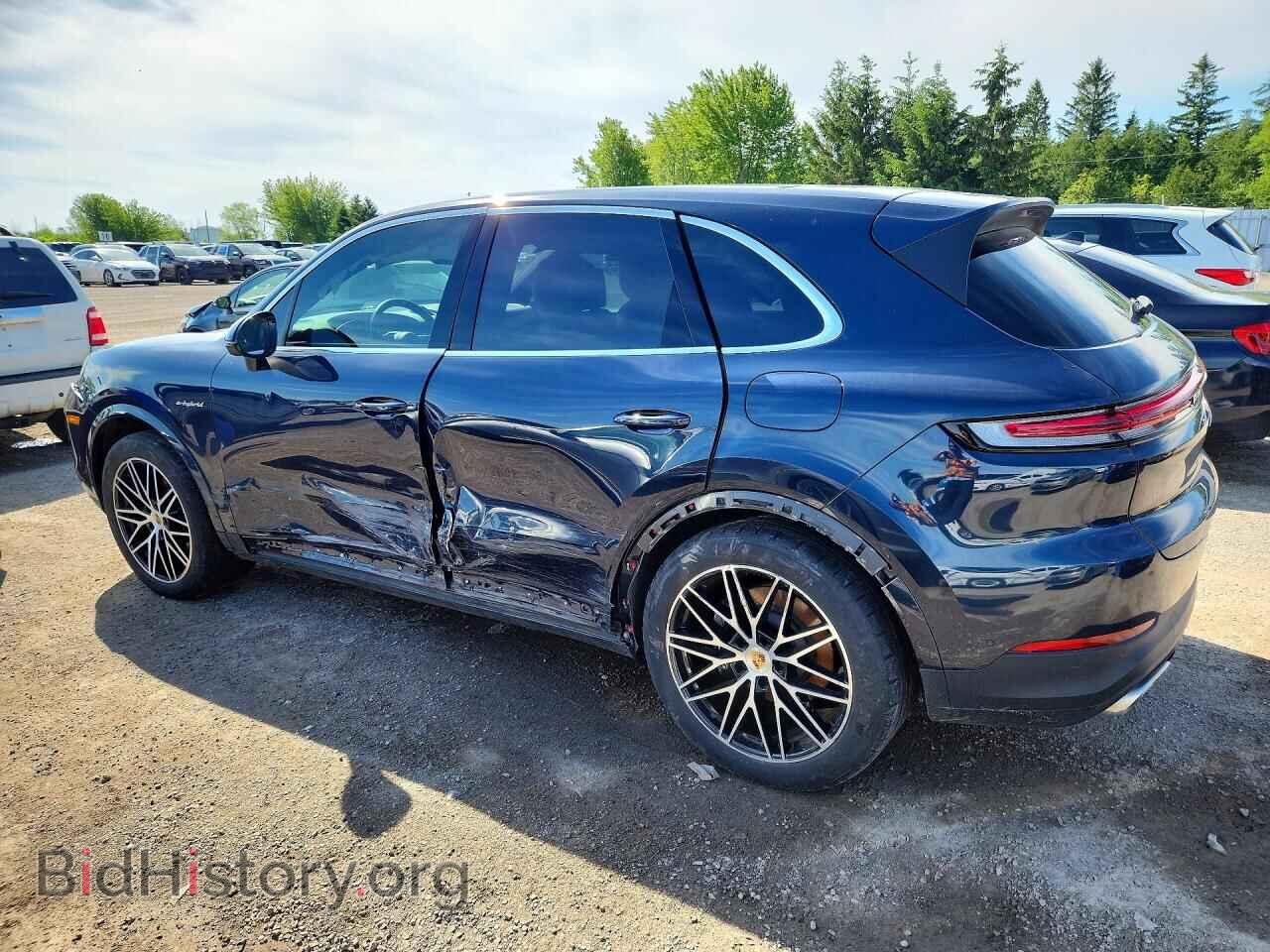 2024 PORSCHE CAYENNE - VIN: WP1AE2AYXRDA29788 - Photo 2