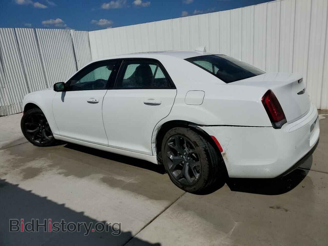 2023 CHRYSLER 300 - VIN: 2C3CCABG3PH537699 - Фото 2