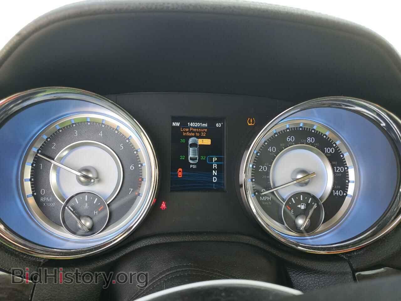 2014 CHRYSLER 300 - VIN: 2C3CCAAG2EH136238 - Фото 9