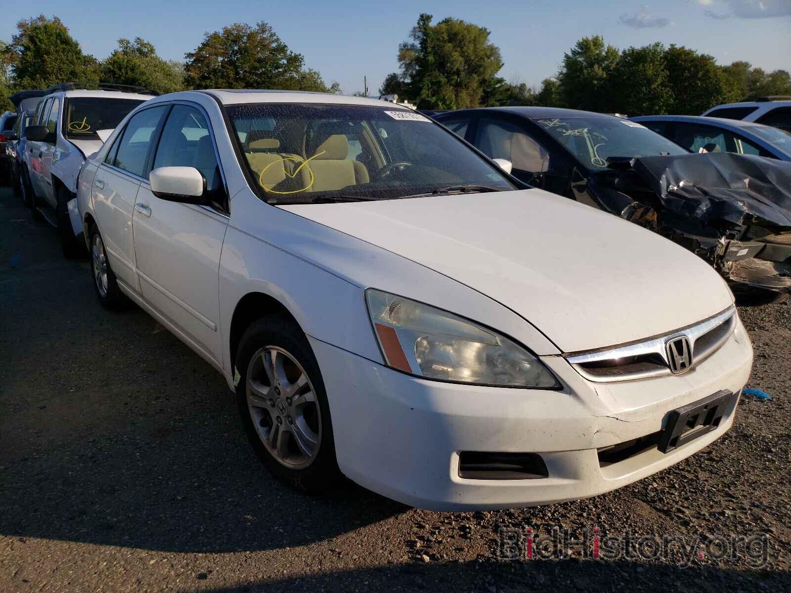 Photo 1HGCM56737A068947 - HONDA ACCORD 2007