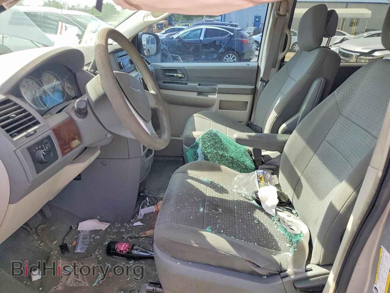 2010 CHRYSLER MINIVAN - VIN: 2A4RR2D10AR387579 - Photo 7