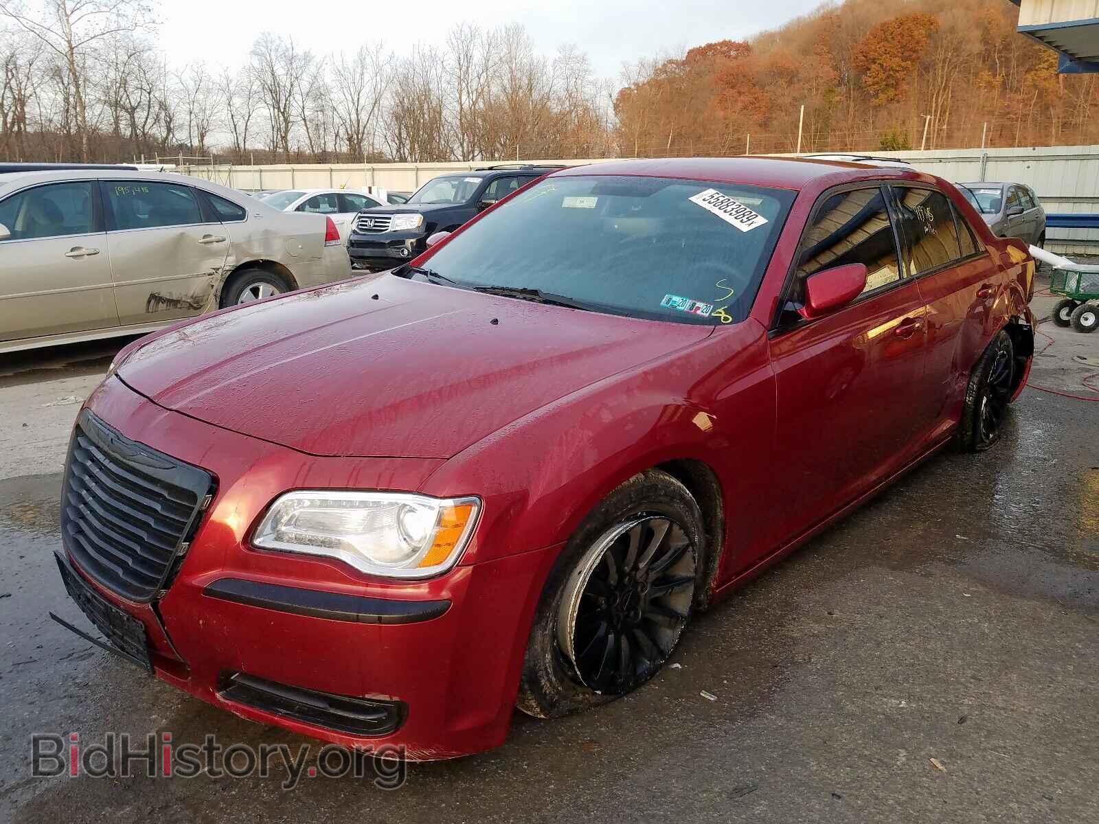 2013 CHRYSLER 300 - VIN: 2C3CCAAG5DH572922 - Фото 2