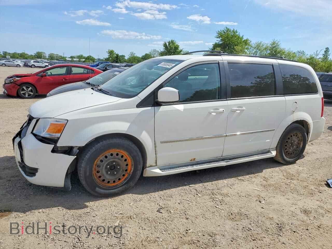 Фотография 2D4RN4DE3AR356135 - DODGE CARAVAN 2010