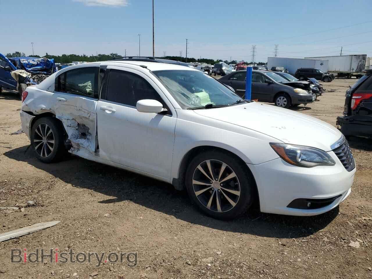 2013 CHRYSLER 200 - VIN: 1C3CCBBG5DN711250 - Photo 4