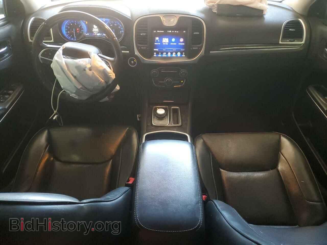 2016 CHRYSLER 300 - VIN: 2C3CCAKG5GH244290 - Фото 8