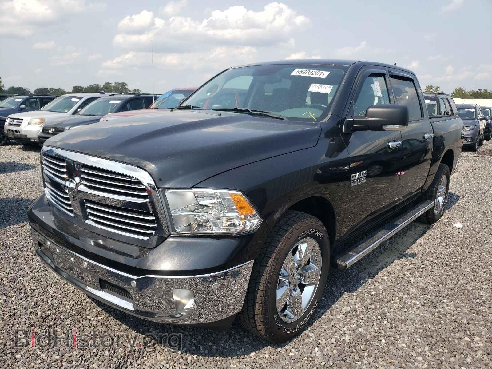 2017 RAM 1500 - VIN: 1C6RR7LGXHS566124 - Фото 2