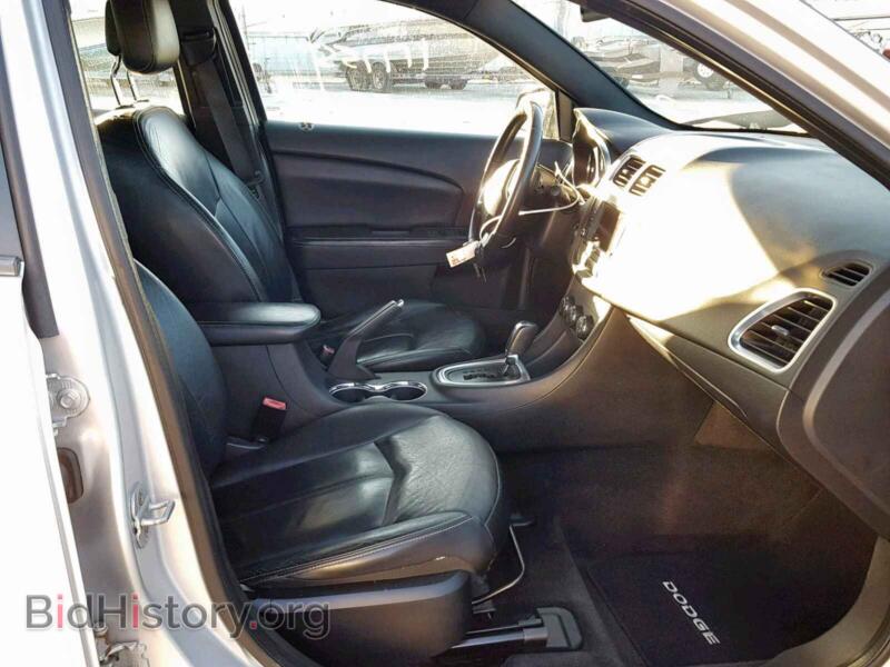 2011 Dodge AVENGER (VIN 1B3BD2FG4BN524594) — photo 5 of 10