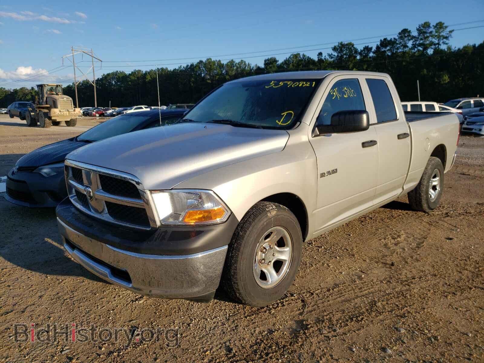 2010 DODGE RAM 1500 - VIN: 1D7RB1GP6AS237937 - Фото 2