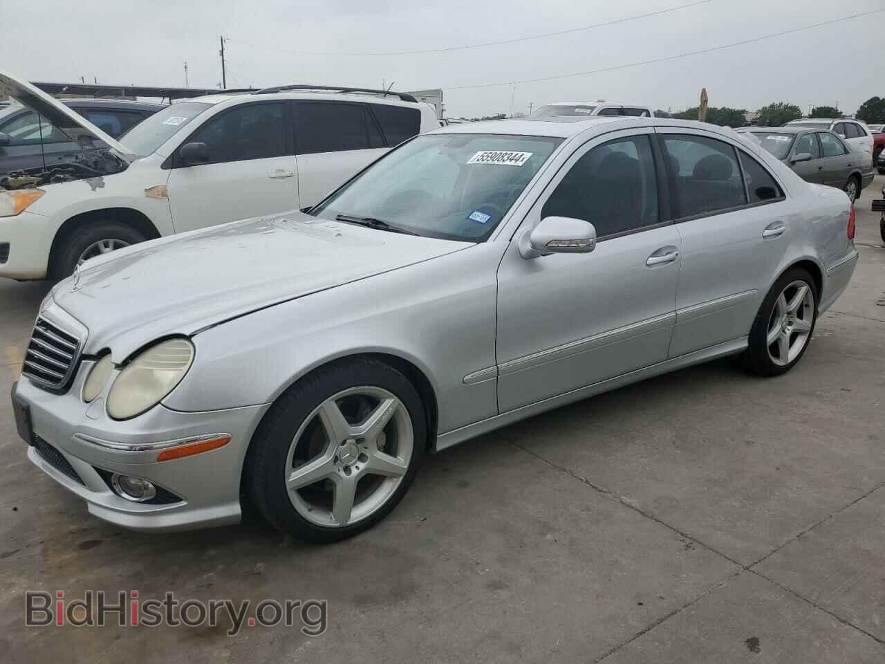 Фотография WDBUF56X09B416888 - MERCEDES-BENZ E-CLASS 2009