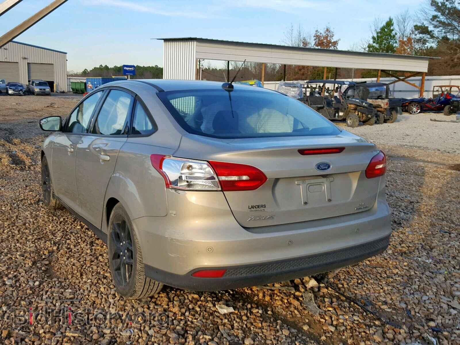 2016 FORD FOCUS SE - VIN: 1FADP3F23GL304574 - Фото 3