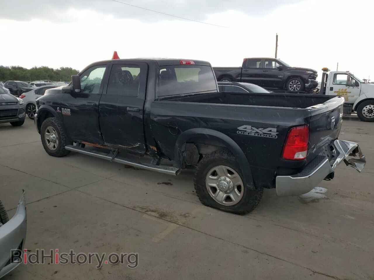 2018 RAM All Models - VIN: 3C6UR5CL5JG309462 - Фото 2