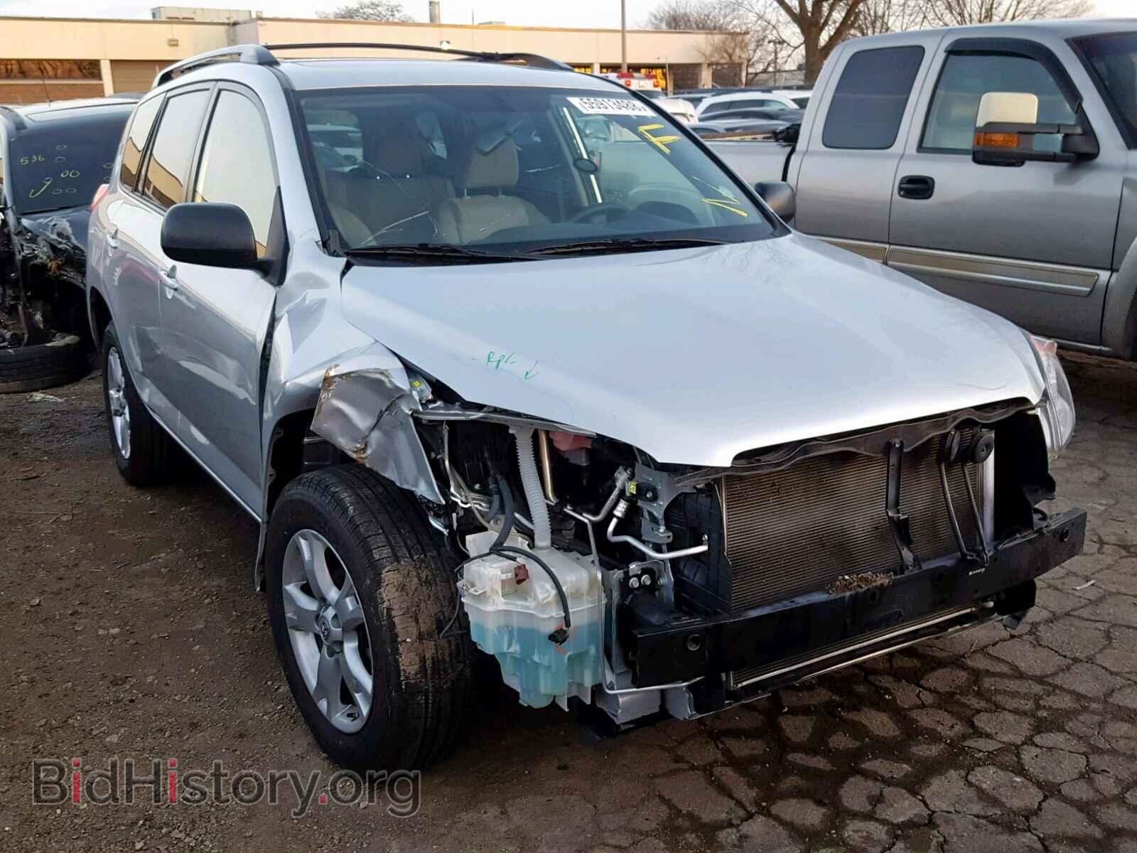 Фотография JTMZF4DV8CD031884 - TOYOTA RAV4 2012