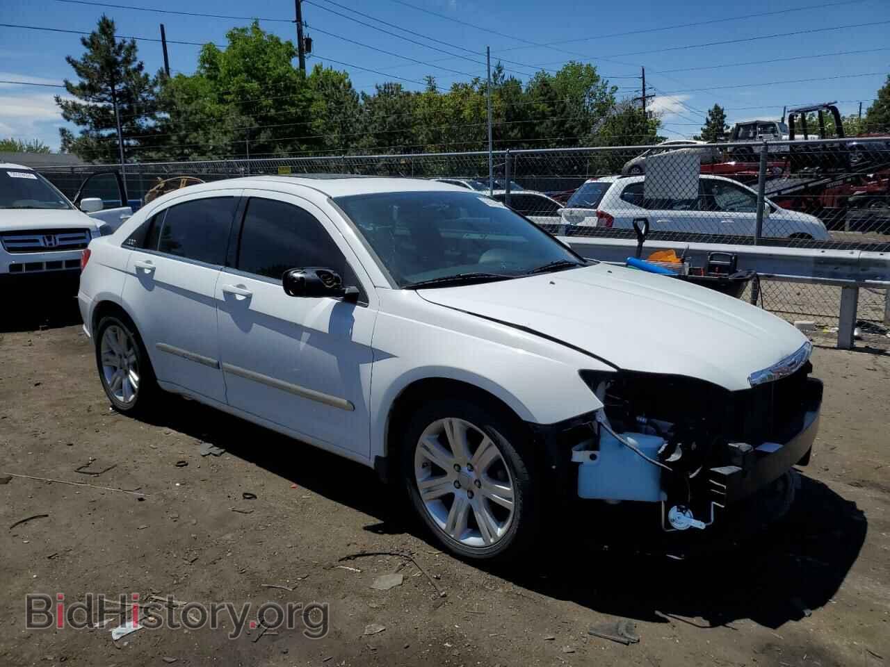 2011 CHRYSLER 200 - VIN: 1C3BC1FG1BN615466 - Фото 4