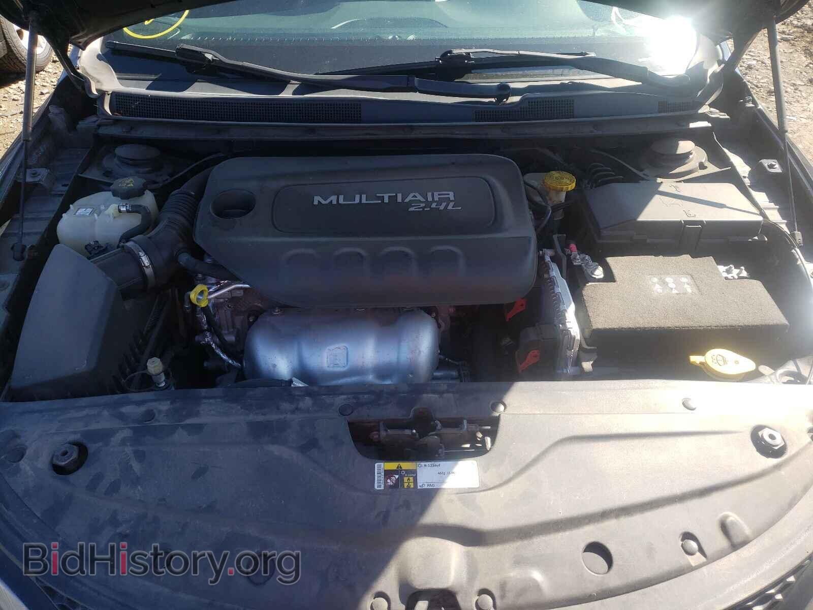 2016 CHRYSLER 200 - VIN: 1C3CCCBB1GN124204 - Фото 7