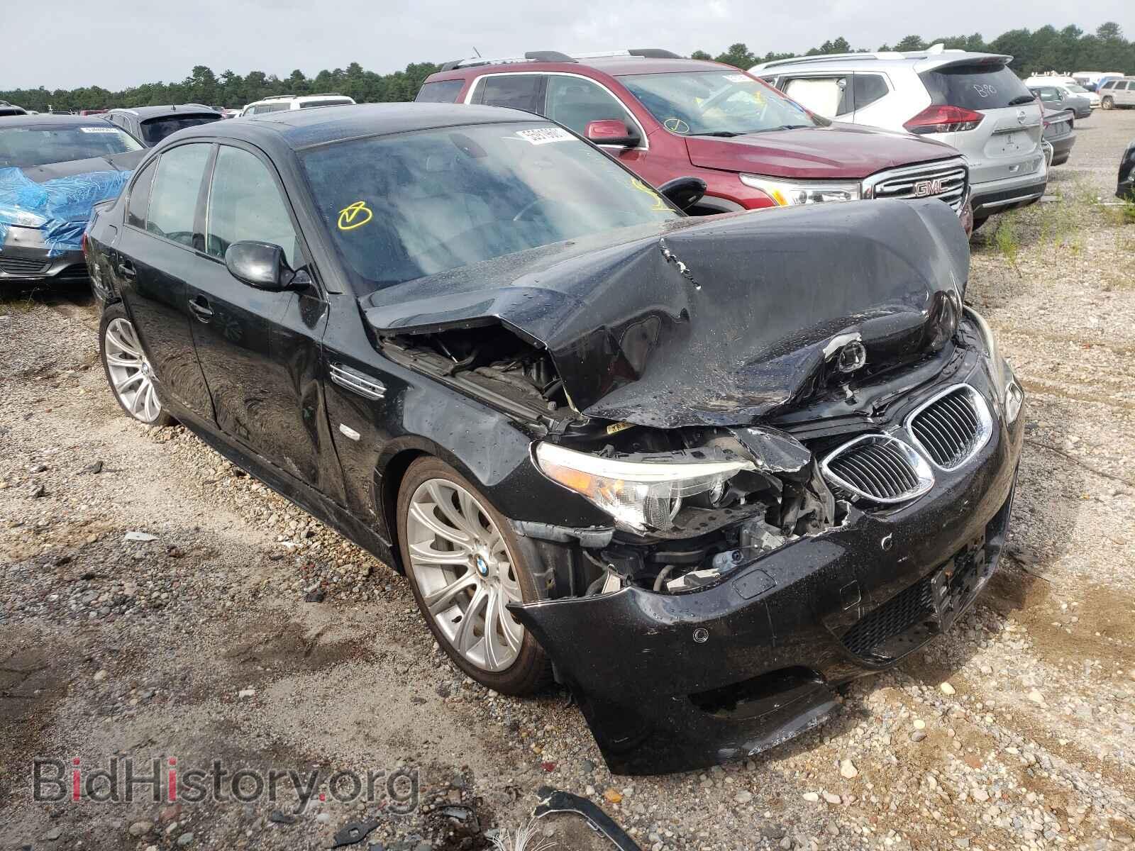 Фотография WBSNB93516B583017 - BMW M5 2006