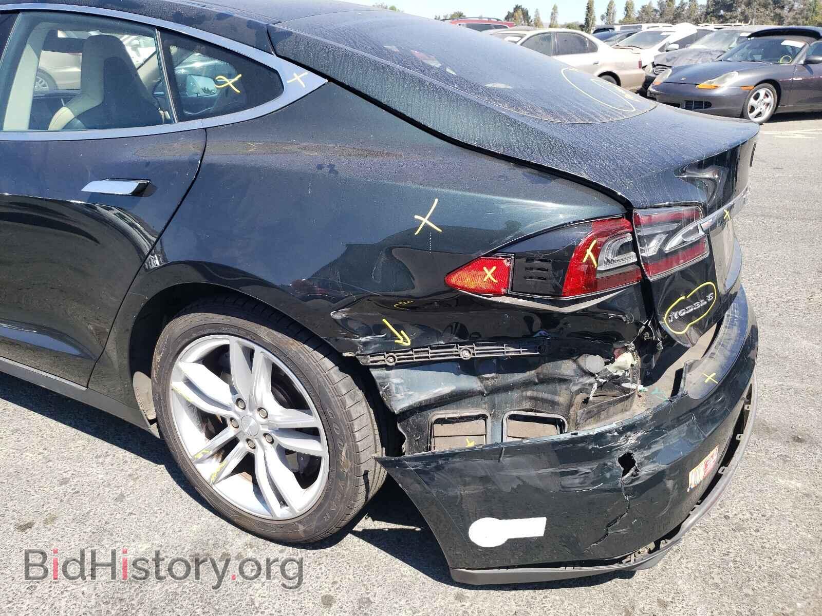 2013 TESLA MODEL S - VIN: 5YJSA1CN4DFP07256 - Фото 9