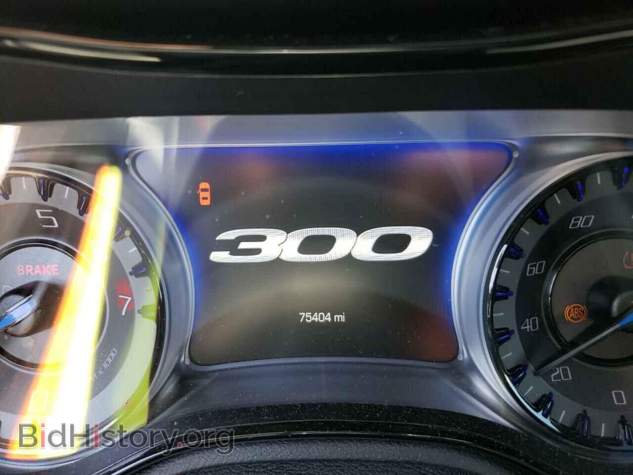 2017 CHRYSLER 300 - VIN: 2C3CCAGG0HH606794 - Фото 9