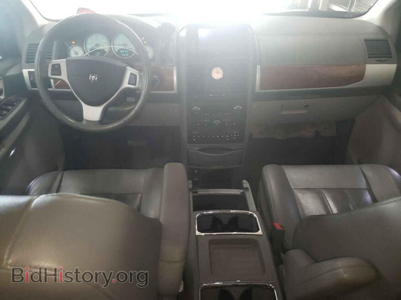 2008 CHRYSLER MINIVAN - VIN: 2A8HR54P78R629455 - Фото 8