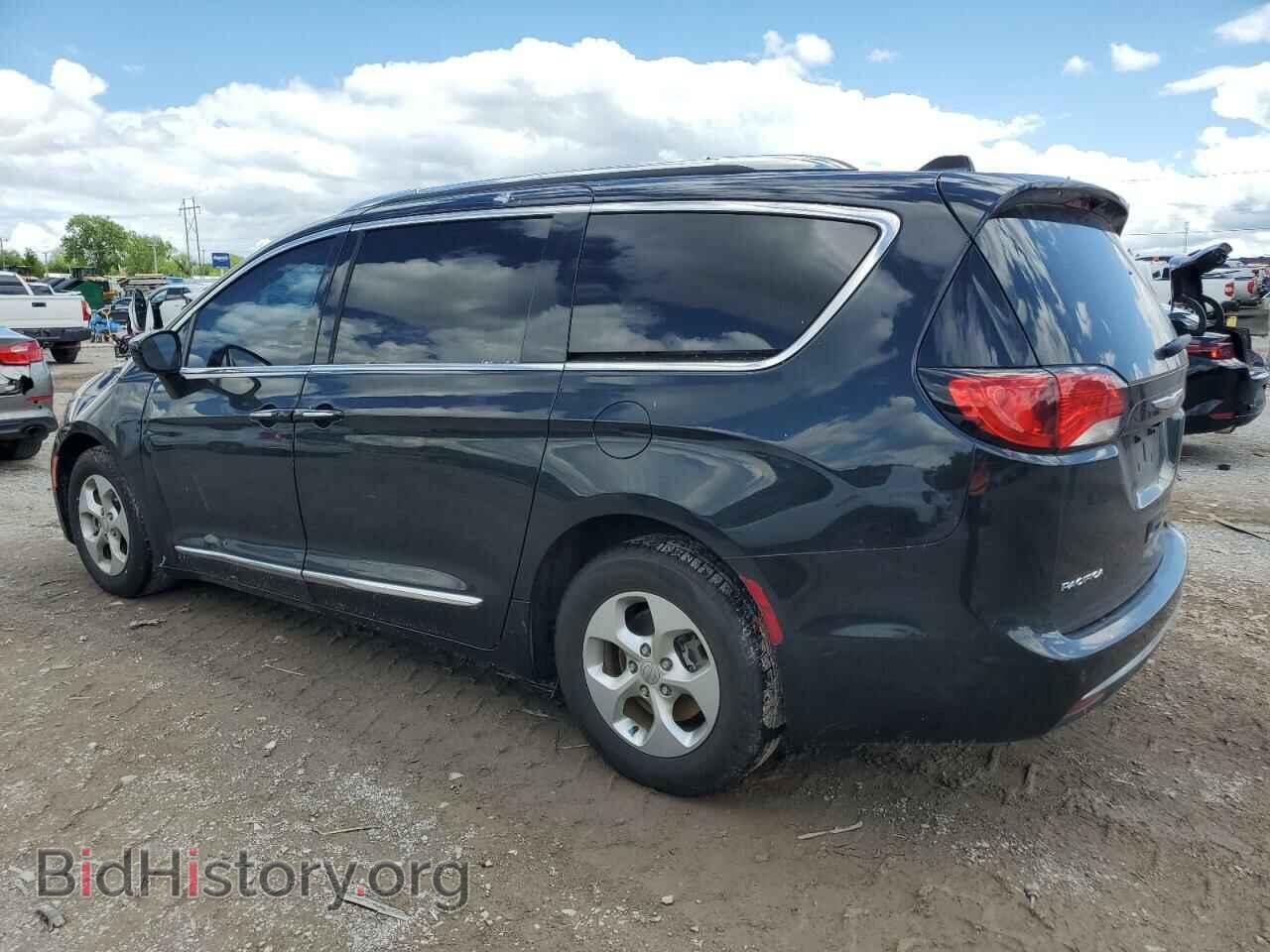 2017 CHRYSLER PACIFICA - VIN: 2C4RC1EGXHR708686 - Photo 2