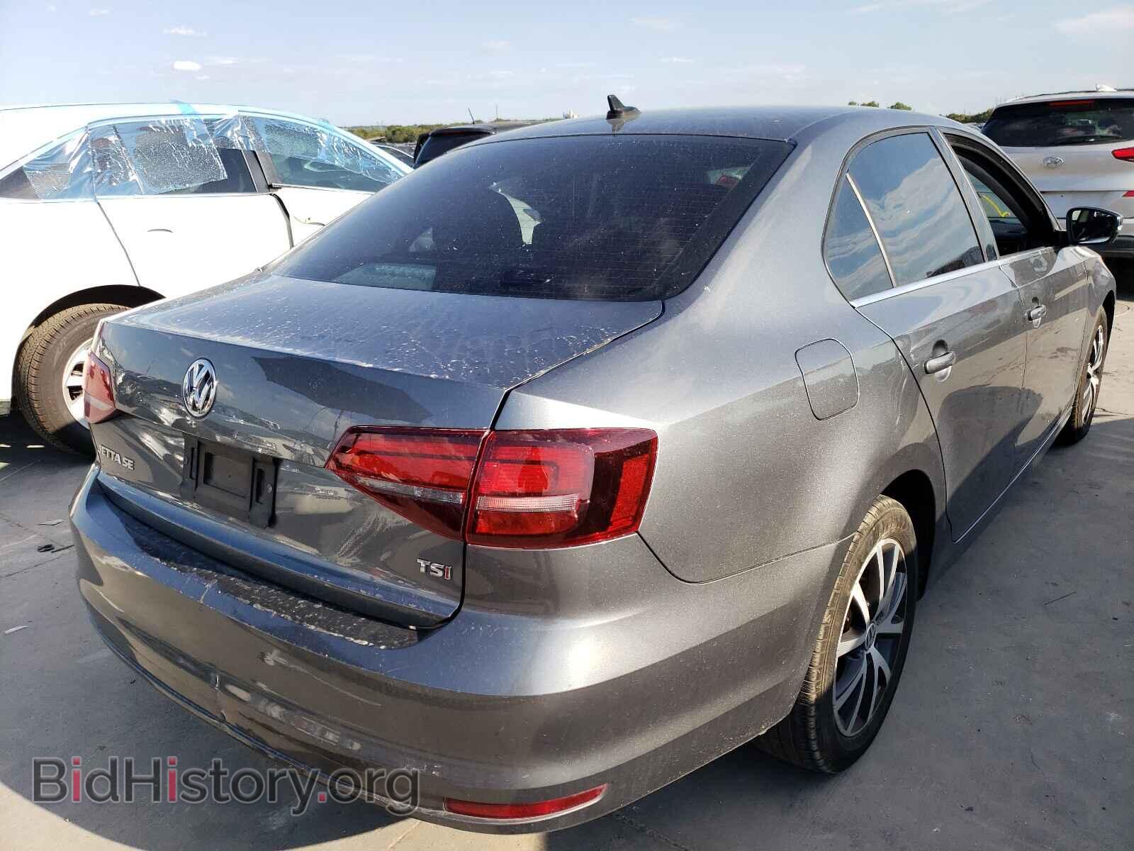 2017 VOLKSWAGEN JETTA - VIN: 3VWDB7AJ8HM229026 - Фото 4