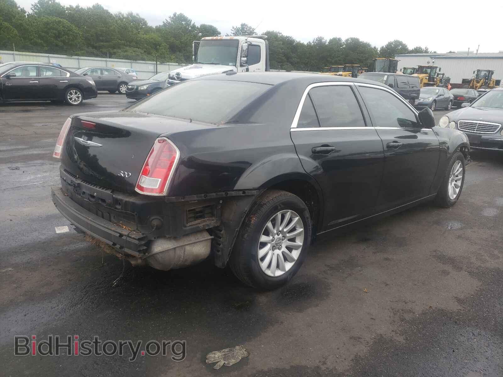 2014 CHRYSLER 300 - VIN: 2C3CCAAG7EH285745 - Photo 4
