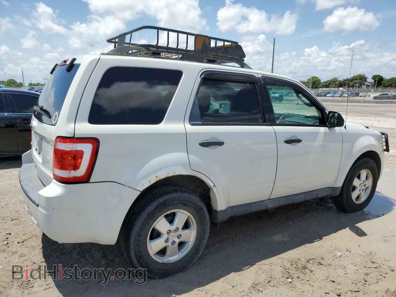 2011 FORD ESCAPE - VIN: 1FMCU9D78BKB55606 - Фото 3